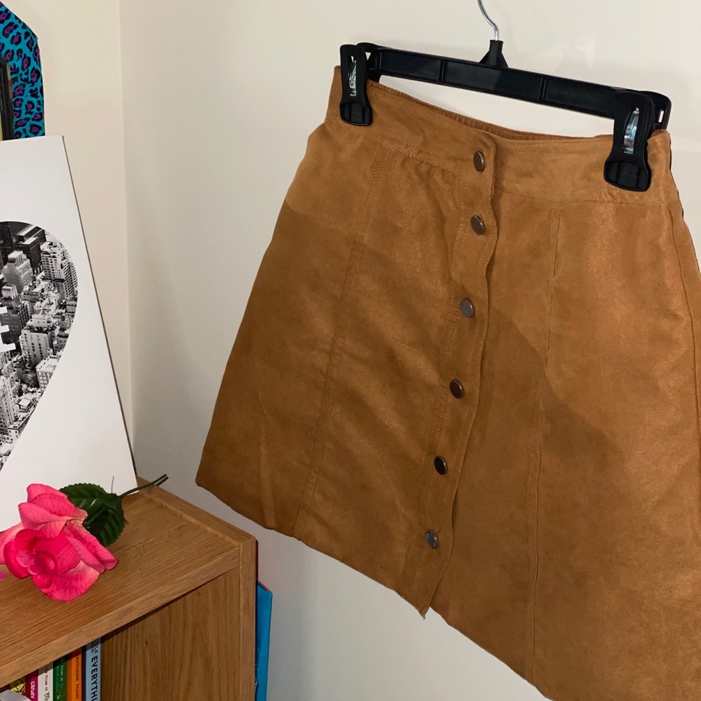 Skirt - Picture 2 of 3